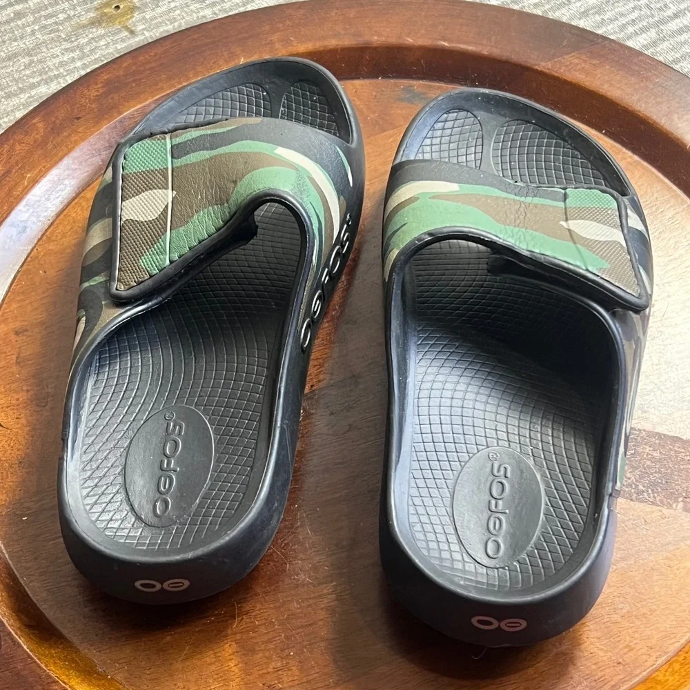 Oofos OOahh Sport Flex Slides Mens 4 Womens 6 Recovery Sandal Camo Adjustable